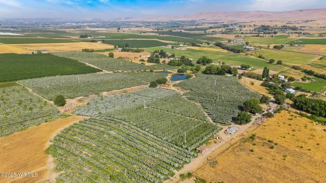 $850,000 | Nka Desmarais Road, Moxee, WA 98936