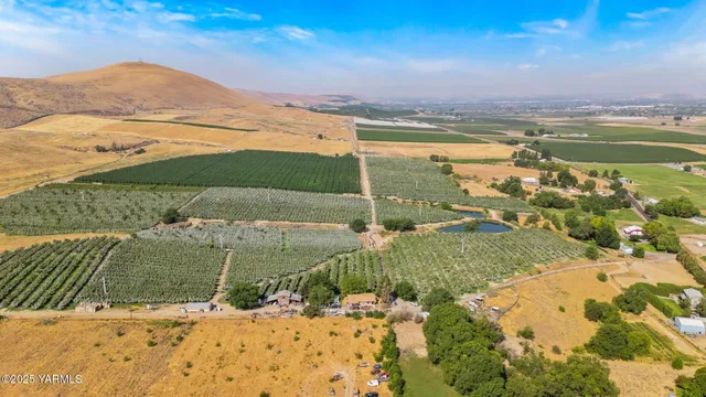 $850,000 | Nka Desmarais Road, Moxee, WA 98936