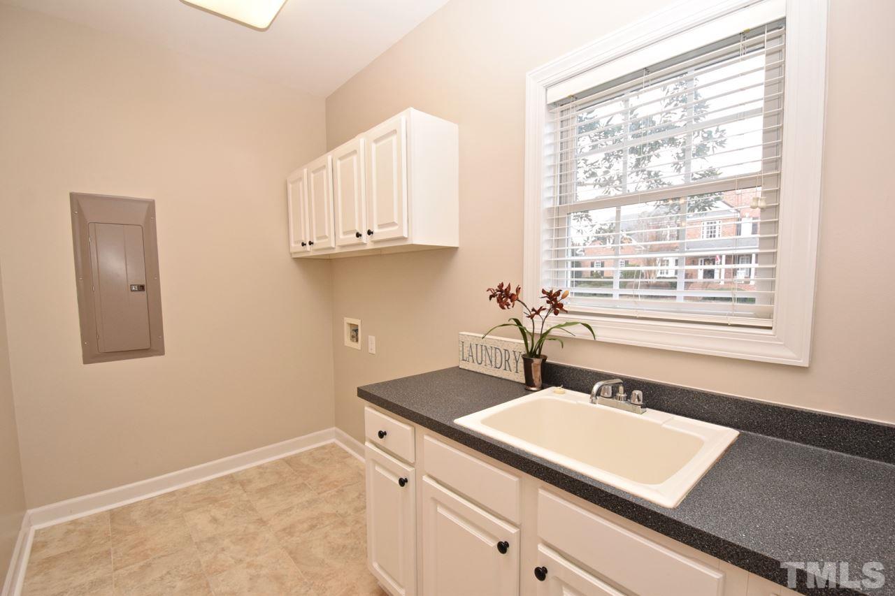 12421 Mayhurst Place Raleigh, NC 27614 - Photo 18 of 25 Gallery Image 18