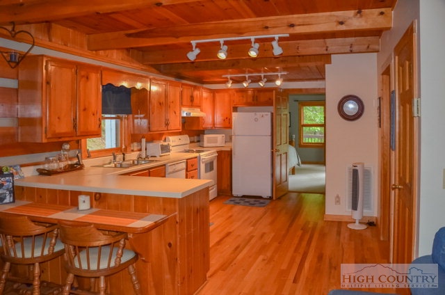 250 Deer Ridge Road Crumpler, NC 28617 - Photo 18 of 22 Gallery Image 18