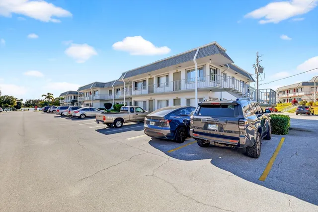 a car parked in front of a building