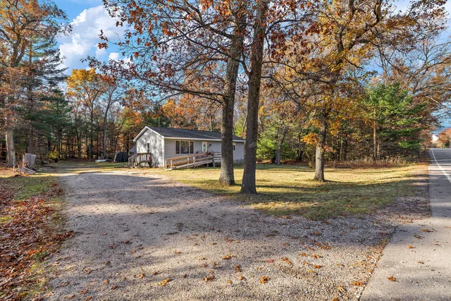 $199,900 | 6779 Automobile Road, Twin Lake, MI 49457