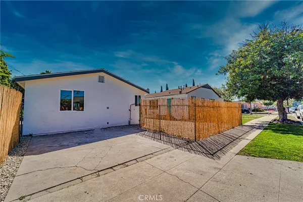 $1,995 | 11420 Clovis Avenue, Los Angeles, CA 90059