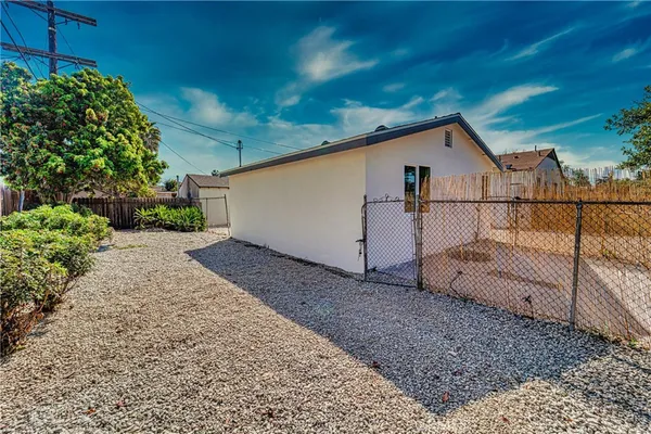 $1,995 | 11420 Clovis Avenue, Los Angeles, CA 90059