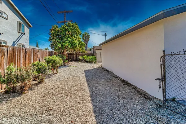 $1,995 | 11420 Clovis Avenue, Los Angeles, CA 90059