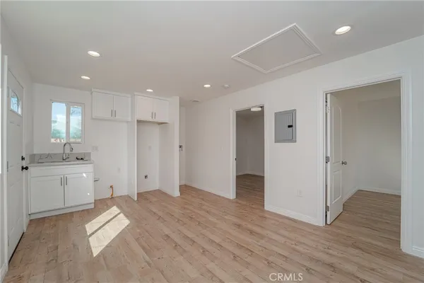 $1,995 | 11420 Clovis Avenue, Los Angeles, CA 90059