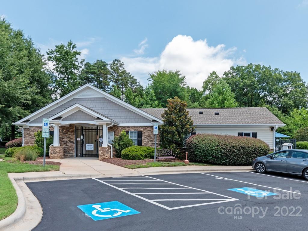 392 Sand Paver Way Fort Mill, SC 29708 - Photo 35 of 35 a front view of a house with garden