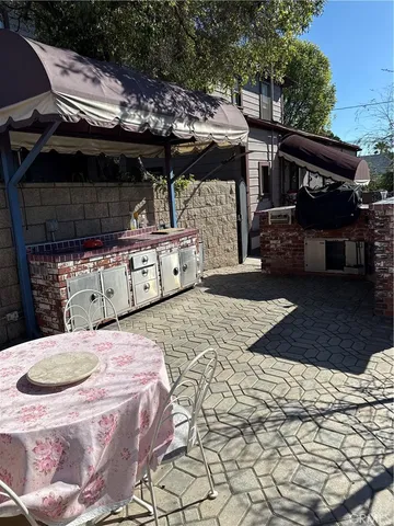 $950 | 4492 12th Street, Riverside, CA 92501