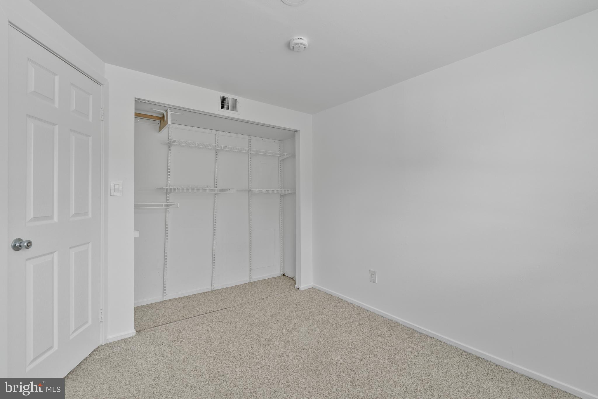 8619 Welbeck Way Gaithersburg, MD 20886 - Photo 12 of 25