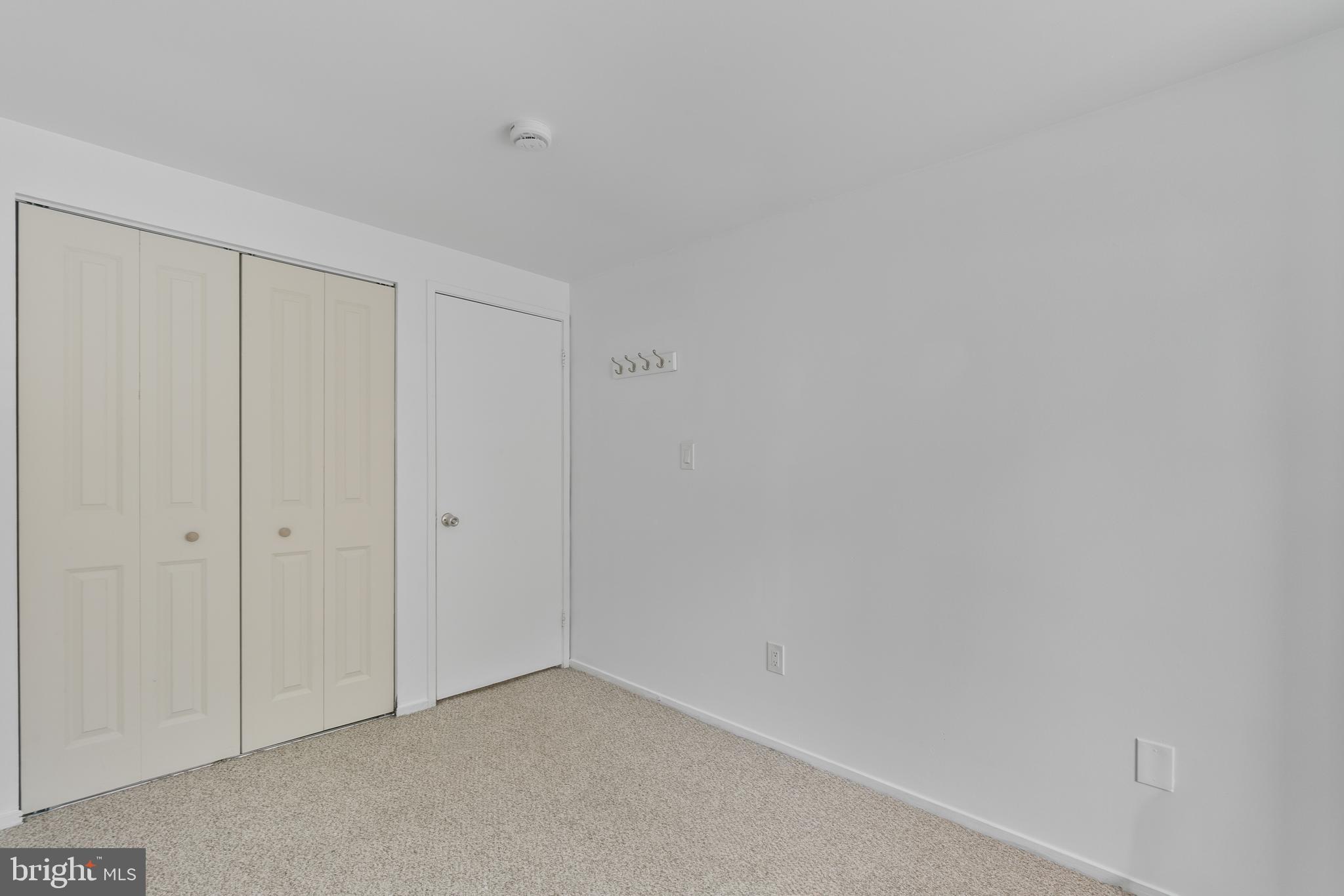 8619 Welbeck Way Gaithersburg, MD 20886 - Photo 15 of 25