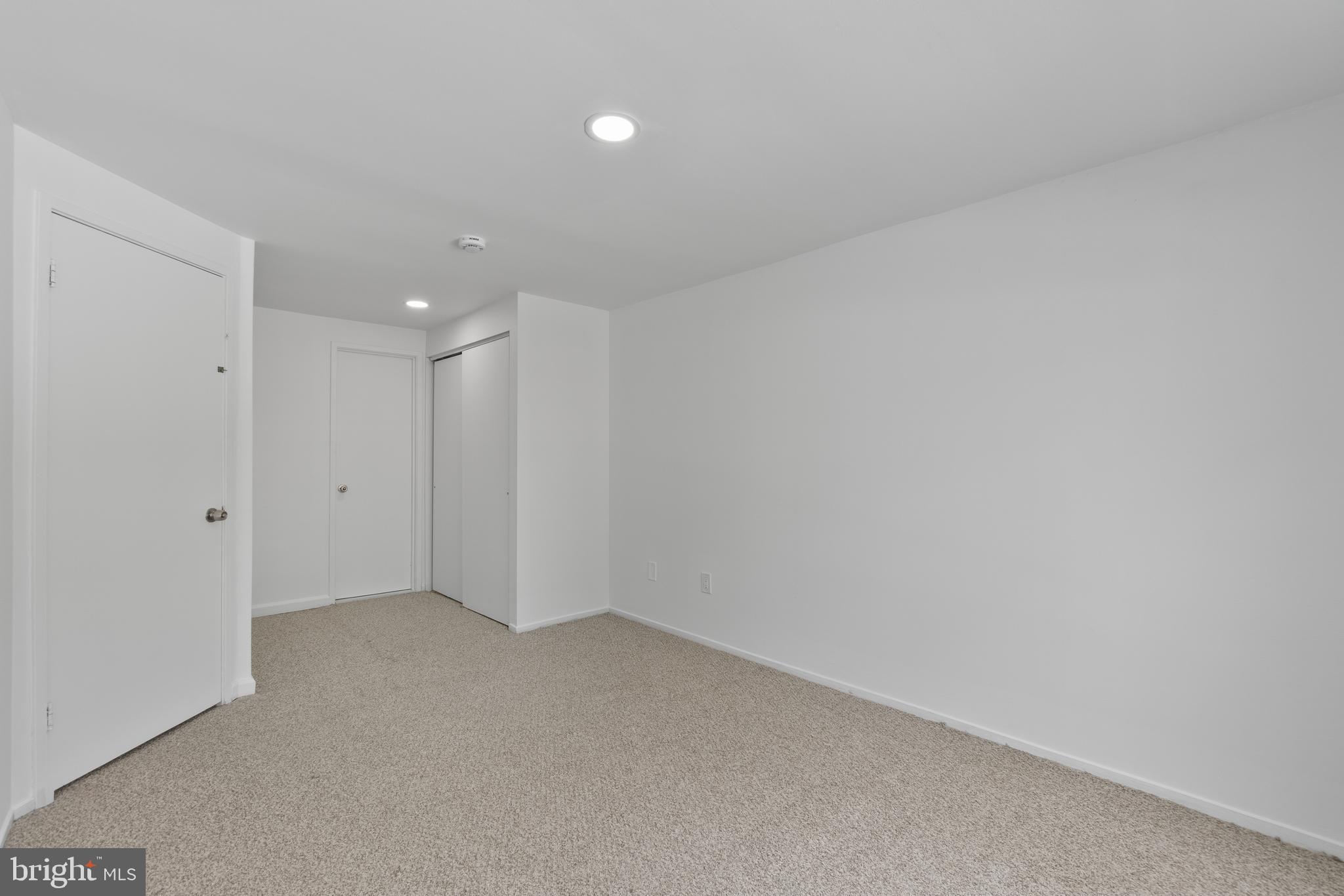 8619 Welbeck Way Gaithersburg, MD 20886 - Photo 17 of 25