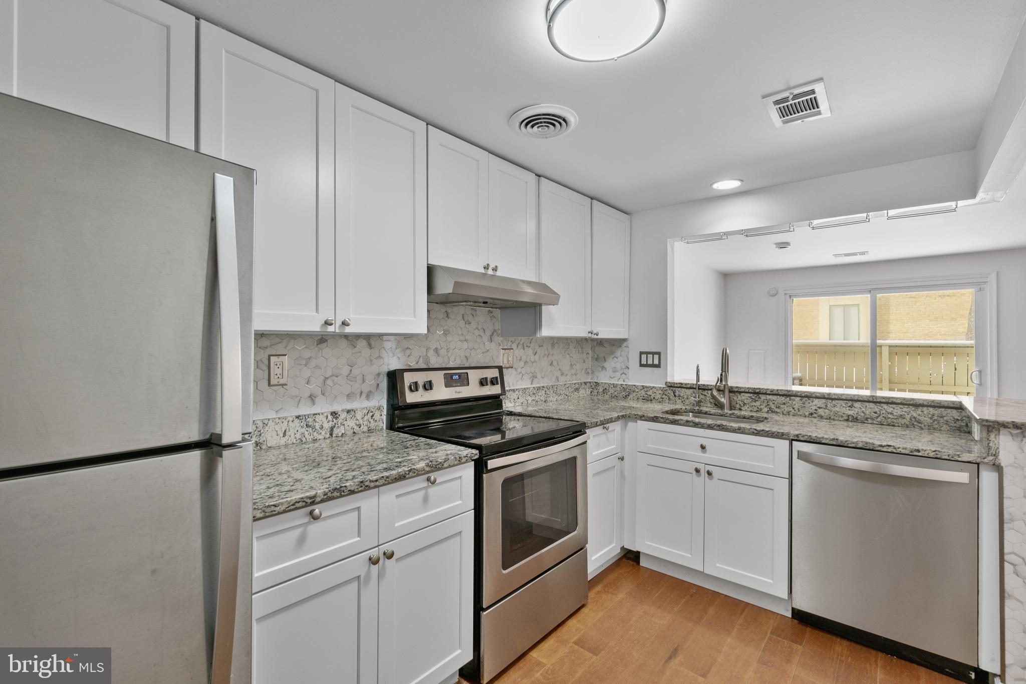 8619 Welbeck Way Gaithersburg, MD 20886 - Photo 9 of 25