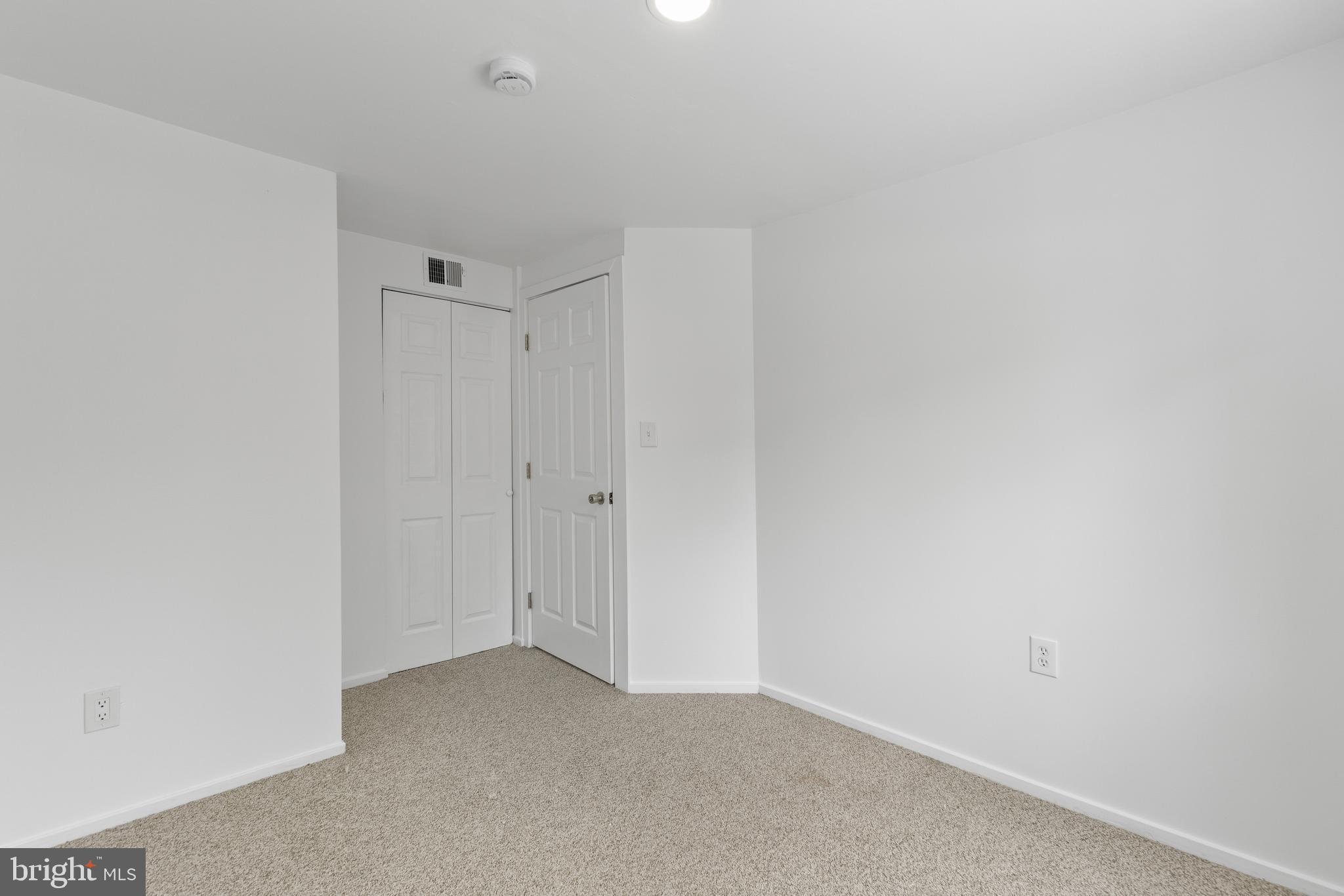 8619 Welbeck Way Gaithersburg, MD 20886 - Photo 10 of 25