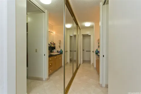$649,000 | 250 Kawaihae Street, Unit 2E, Honolulu, HI 96825