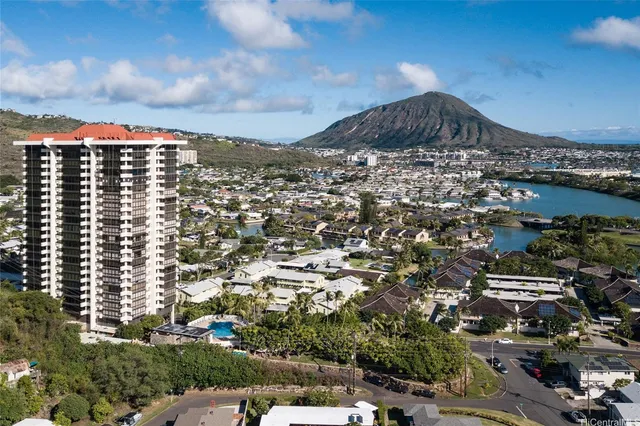 $649,000 | 250 Kawaihae Street, Unit 2E, Honolulu, HI 96825