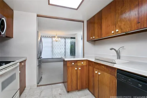 $649,000 | 250 Kawaihae Street, Unit 2E, Honolulu, HI 96825