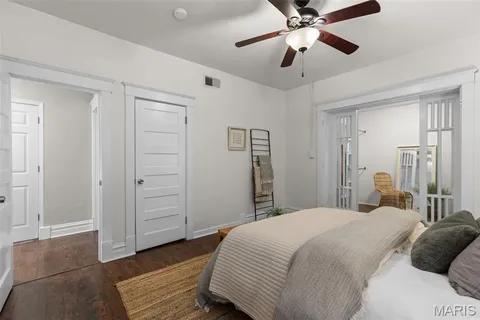 $365,000 | 5928 De Giverville Avenue, St. Louis, MO 63112