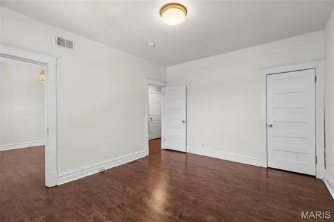 $365,000 | 5928 De Giverville Avenue, St. Louis, MO 63112