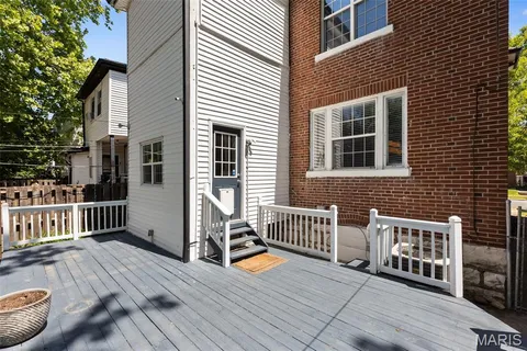 $365,000 | 5928 De Giverville Avenue, St. Louis, MO 63112