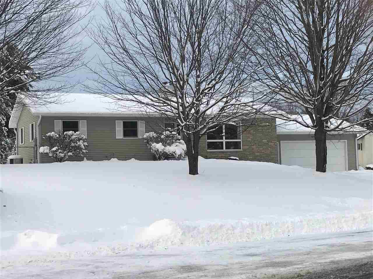 2737 Blue Ridge Lane Traverse City, MI 49685 - Photo 1 of 53 1853362.JPG