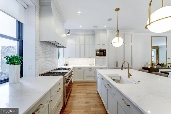 $16,000 | 1327 R Street Northwest, Unit 2, Washington, DC 20009