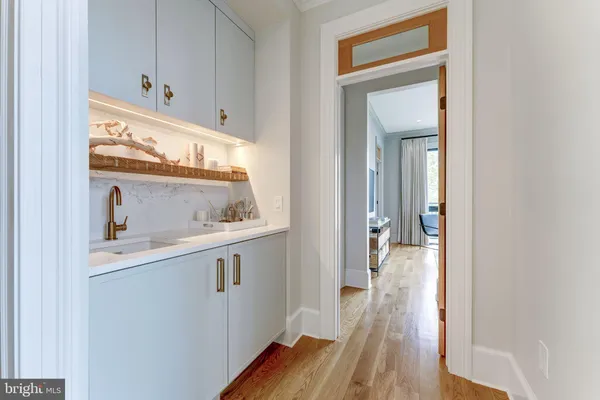 $16,000 | 1327 R Street Northwest, Unit 2, Washington, DC 20009