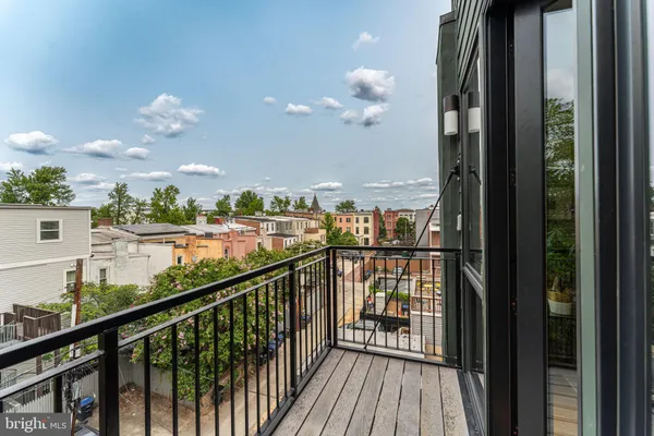 $16,000 | 1327 R Street Northwest, Unit 2, Washington, DC 20009