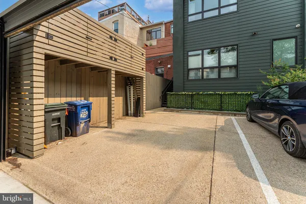 $16,000 | 1327 R Street Northwest, Unit 2, Washington, DC 20009