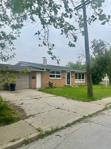 $119,000 | 775 Greenbay Avenue, Calumet City, IL 60409