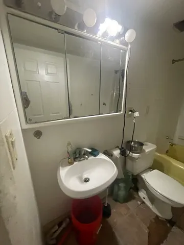 $119,000 | 775 Greenbay Avenue, Calumet City, IL 60409