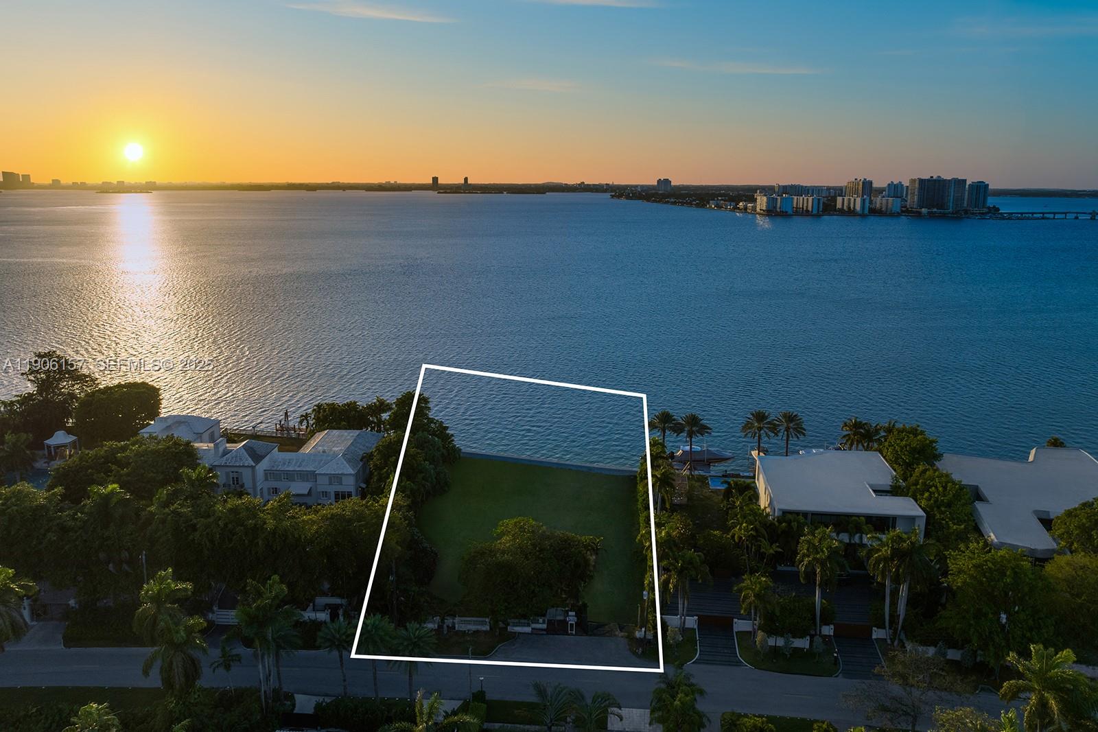 5840 North Bay Road Miami Beach, FL 33140 - Photo 2 of 8