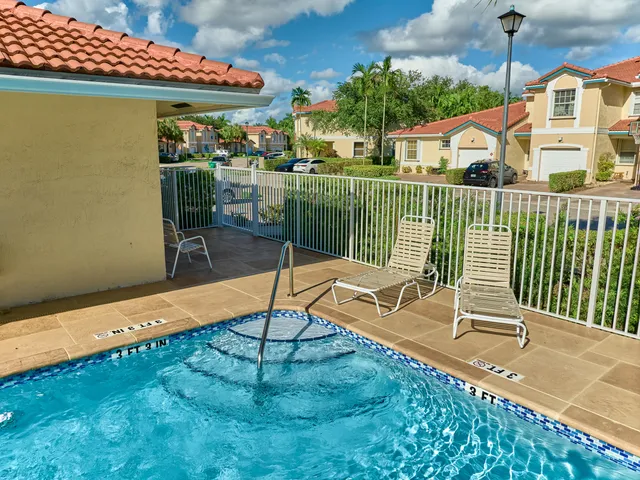 $435,000 | 4750 Northwest 117th Avenue, Coral Springs, FL 33076