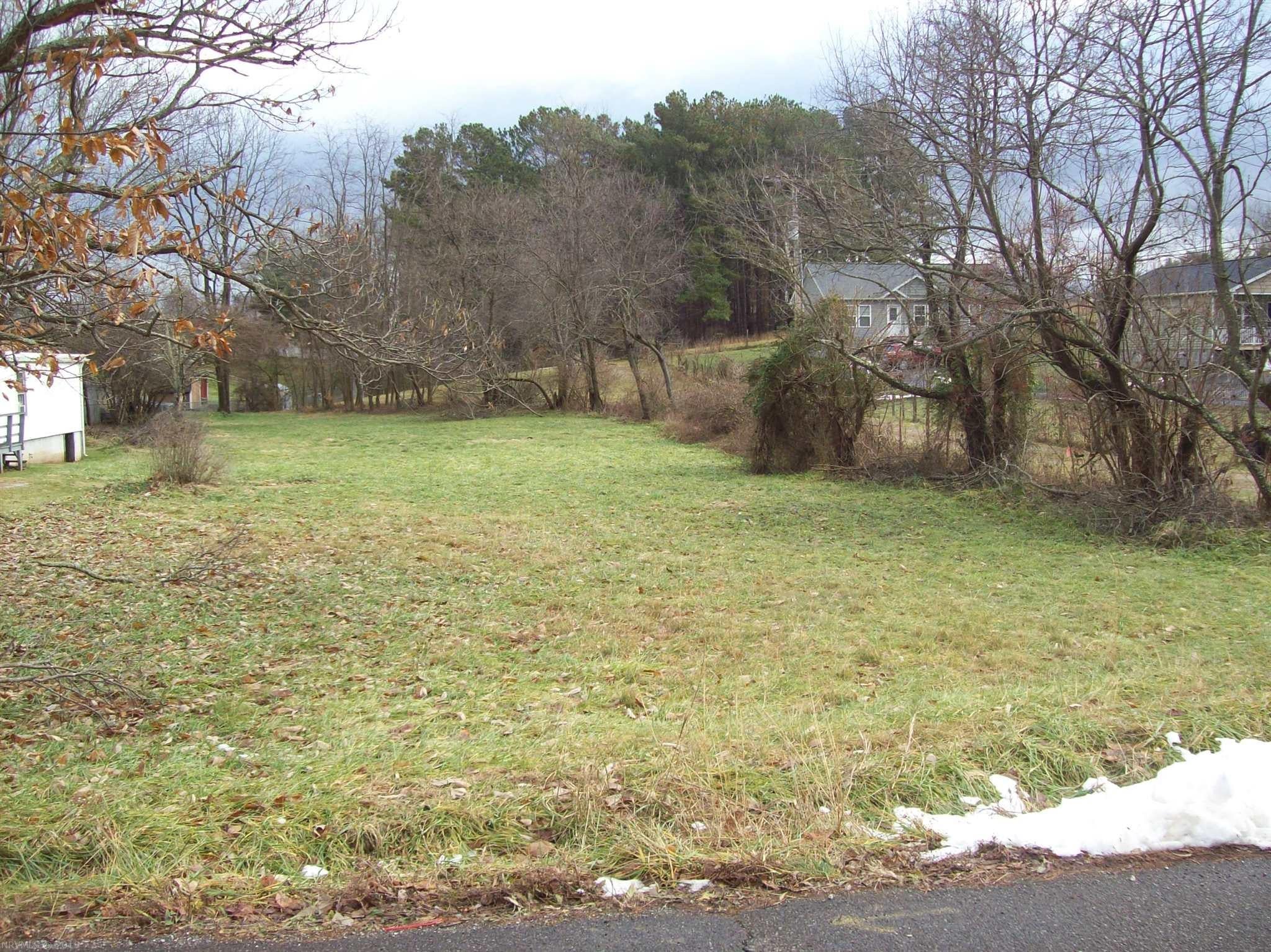 7704 Brooklyn Road Radford, VA 24141 - Photo 2 of 2 Gallery Image 2
