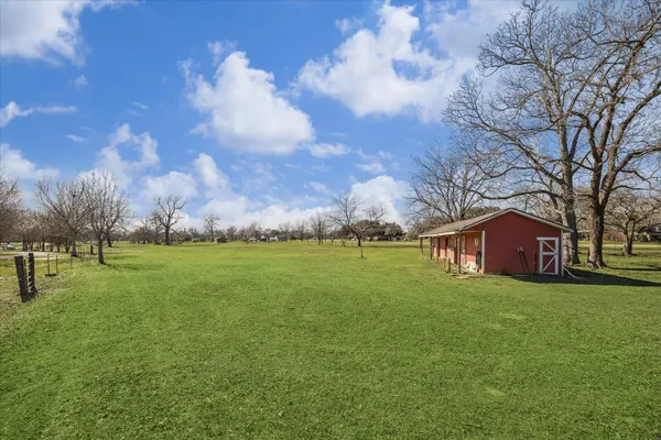 $472,000 | 1203 Half Moon Drive, Wharton, TX 77488