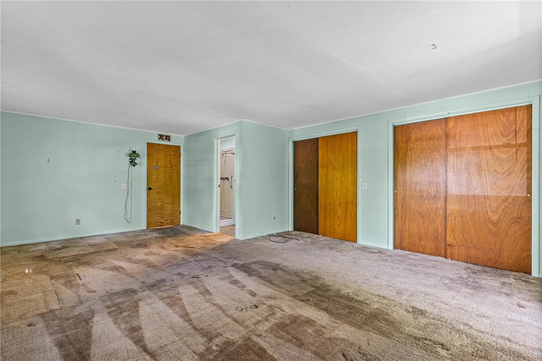 166 Wood Road Greece, NY 14626 - Photo 18 of 46 1st Floor Primary Suite