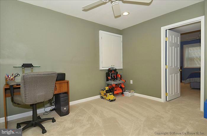 307 Stuart Court Berryville, VA 22611 - Photo 11 of 29 Lower level Office/Sitting Area