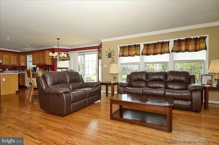 307 Stuart Court Berryville, VA 22611 - Photo 3 of 29 Family Room open to Brkft Room