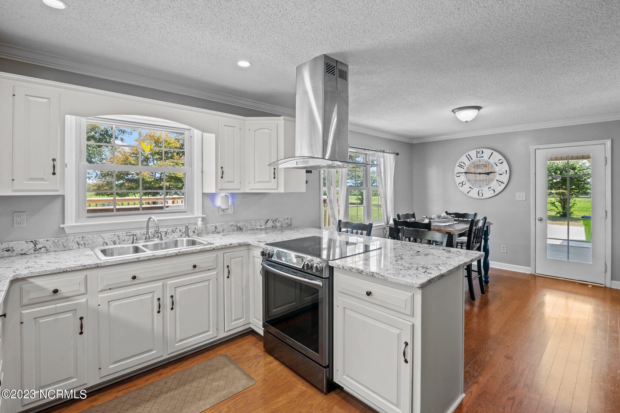 645 Bay Bush Road Vanceboro, NC 28586 - Photo 3 of 52 645 Bay Bush Road