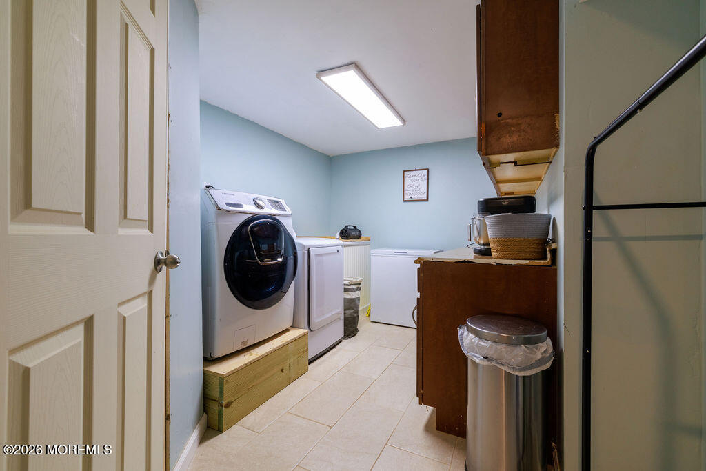 17 Hampton Road Howell, NJ 07731 - Photo 28 of 30 817A6895-HDR