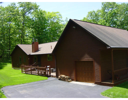 210 Southampton Road Holyoke, MA 01040 - Photo 3 of 3
