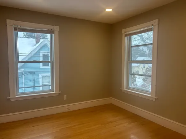 $3,600 | 11 Pennsylvania Avenue, Unit 11, Newton, MA 02464