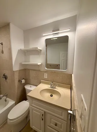 $3,600 | 11 Pennsylvania Avenue, Unit 11, Newton, MA 02464