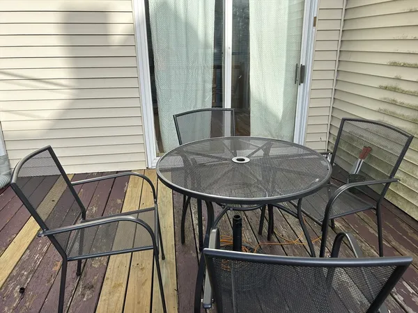 $3,600 | 11 Pennsylvania Avenue, Unit 11, Newton, MA 02464