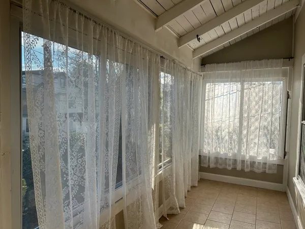 $3,600 | 11 Pennsylvania Avenue, Unit 11, Newton, MA 02464