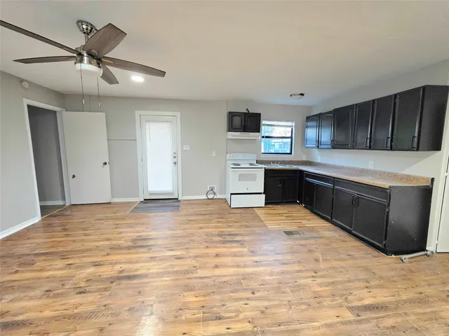 $1,100 | 208 Cemetery Road, Unit 1, Willis, TX 77378