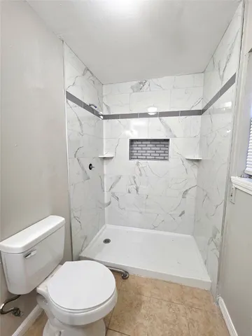 $1,100 | 208 Cemetery Road, Unit 1, Willis, TX 77378