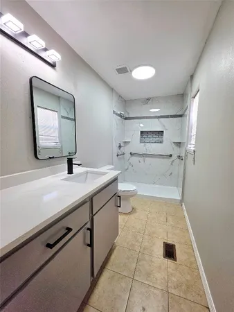 $950 | 208 Cemetery Road, Unit 1, Willis, TX 77378