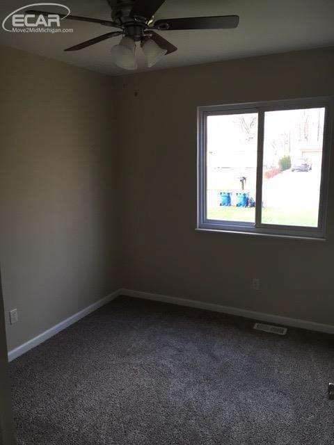 4387 Regency Road Swartz Creek, MI 48473 - Photo 10 of 22 21238799-9.JPG