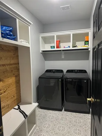 $2,100 | 401 East Walnut Street, Hillsboro, TX 76645