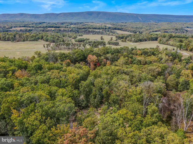 $420,000 | 79 Whiskey Still Road, Berkeley Springs, WV 25411